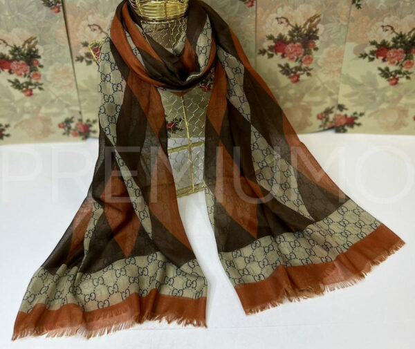 Gucci палантин PR347386 3