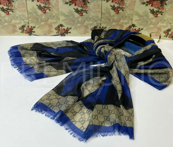 Gucci палантин PR572589