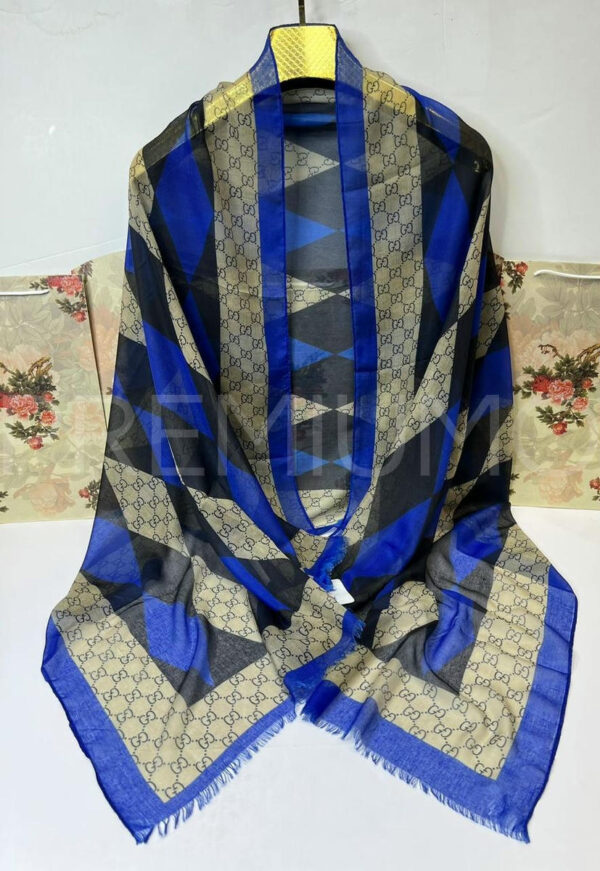 Gucci палантин PR572589 2