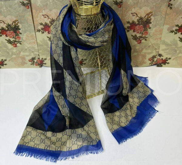 Gucci палантин PR572589 3