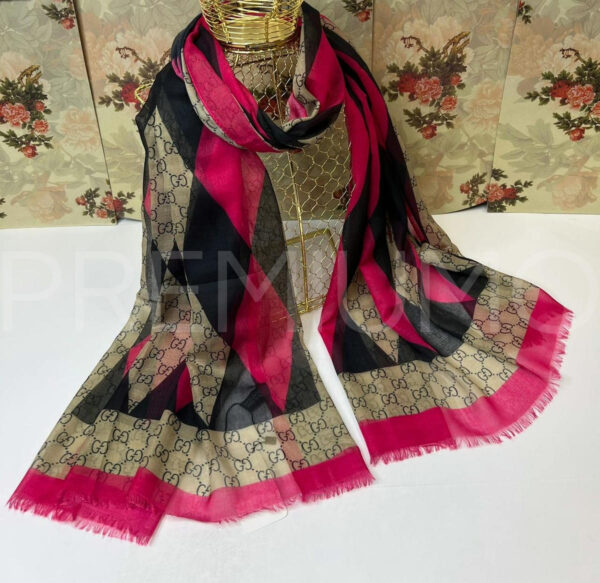 Gucci палантин PR185695 3