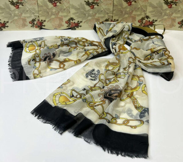 Chanel палантин PR518760