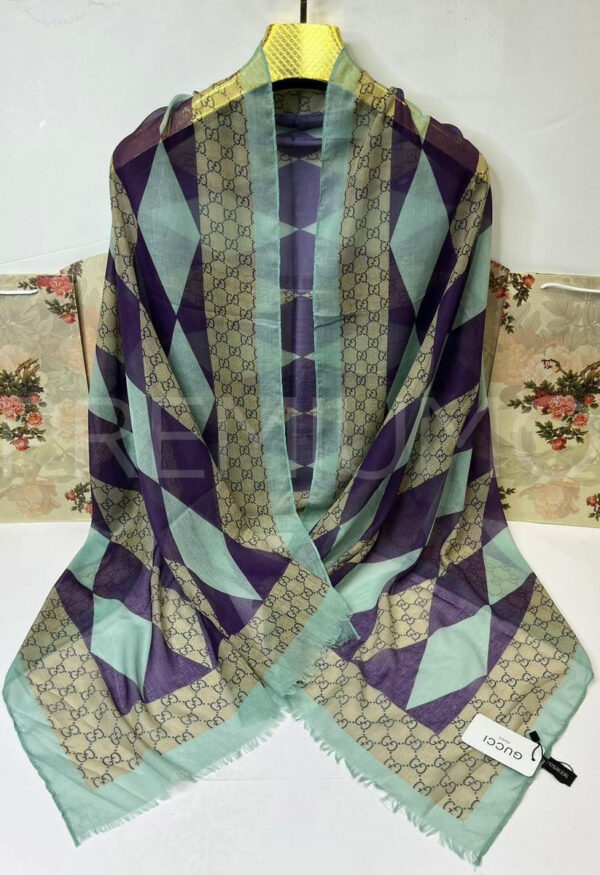 Gucci палантин PR107473 2