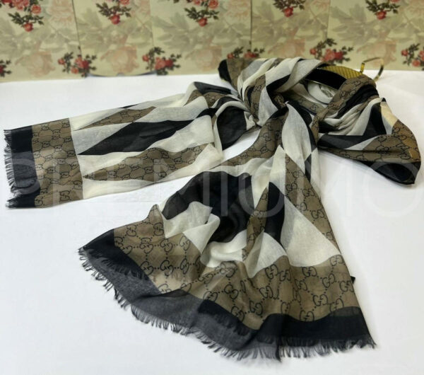 Gucci палантин PR156467