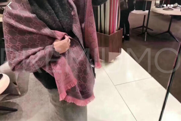 Gucci шарф PR320636 7