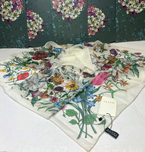 Gucci платок PR521150