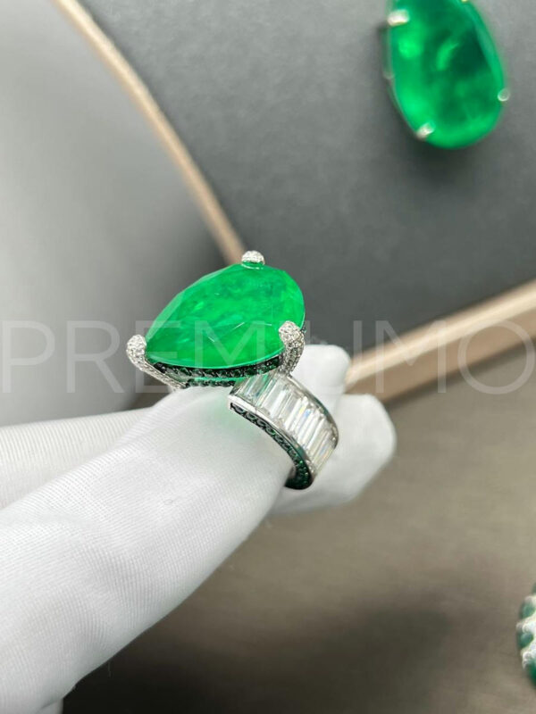 Graff кольцо PR295592