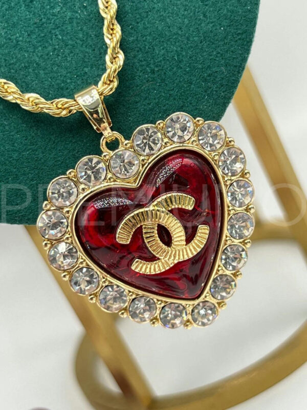 Chanel кулон PR690612 2