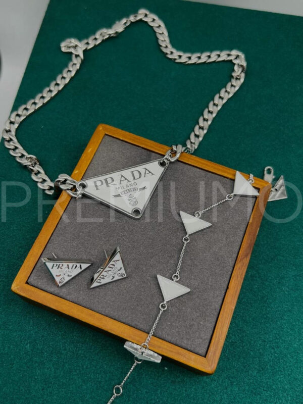Prada кулон PR211980