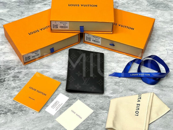 Louis Vuitton обложка на паспорт PR469598 3