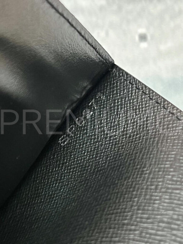 Louis Vuitton обложка на паспорт PR469598 9