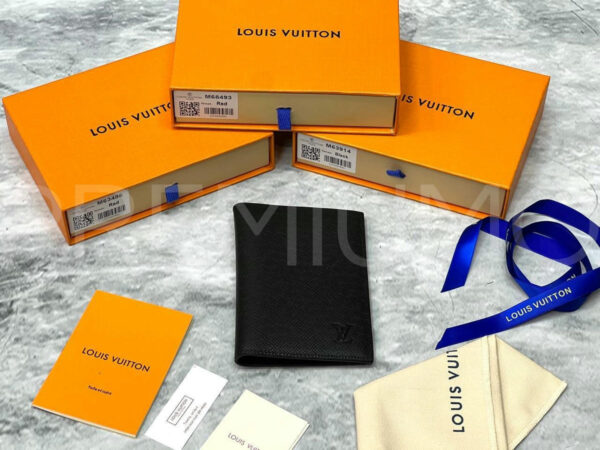 Louis Vuitton обложка на паспорт PR114559 3