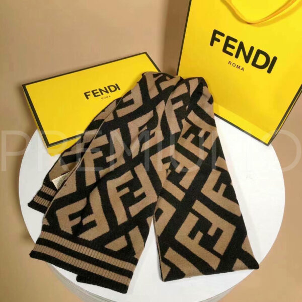 Fendi шарф PR758149