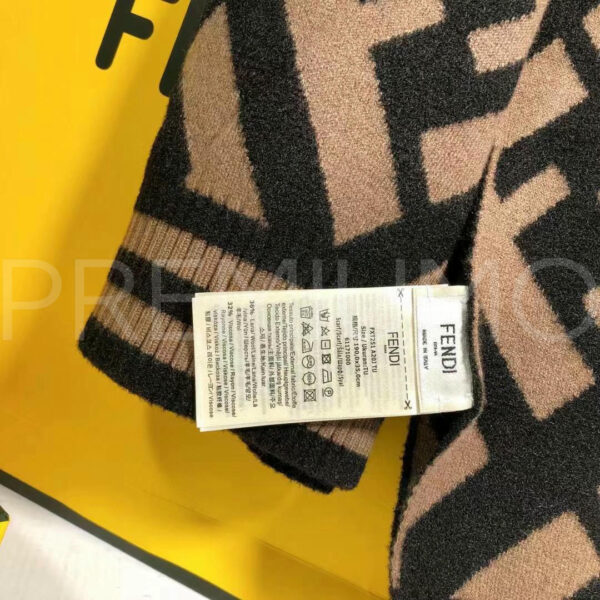 Fendi шарф PR758149 5