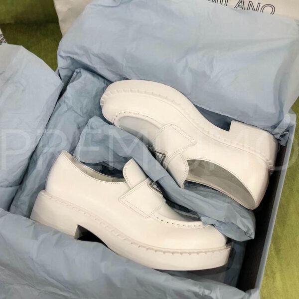 Prada лоферы PR312388 14