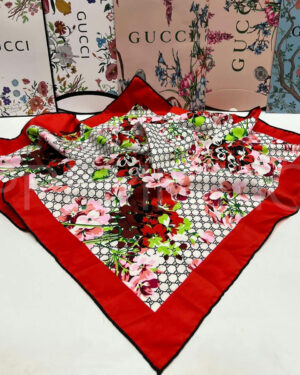 Gucci платок PR817628