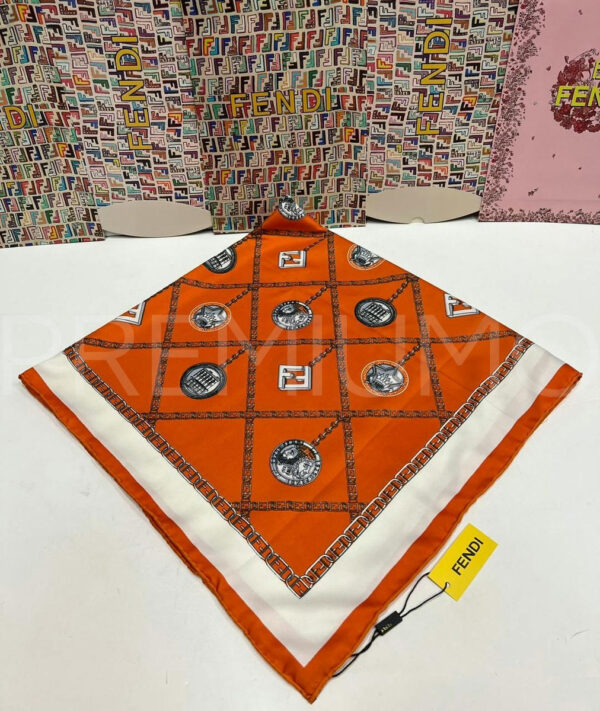 Fendi платок PR889993 4