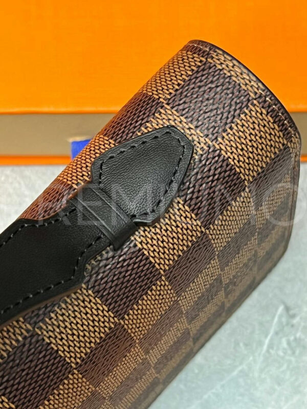 Louis Vuitton кошелек PR718135 11