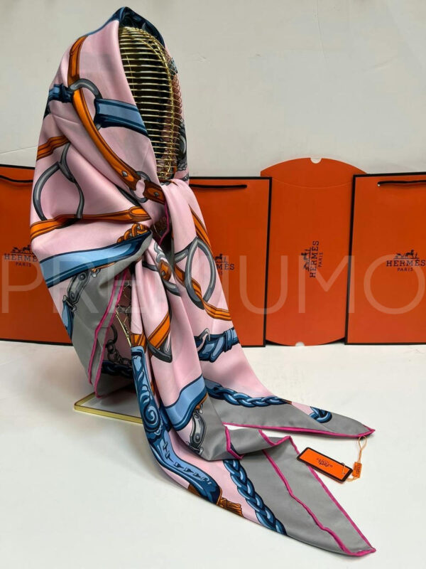 Hermes платок PR547937 2