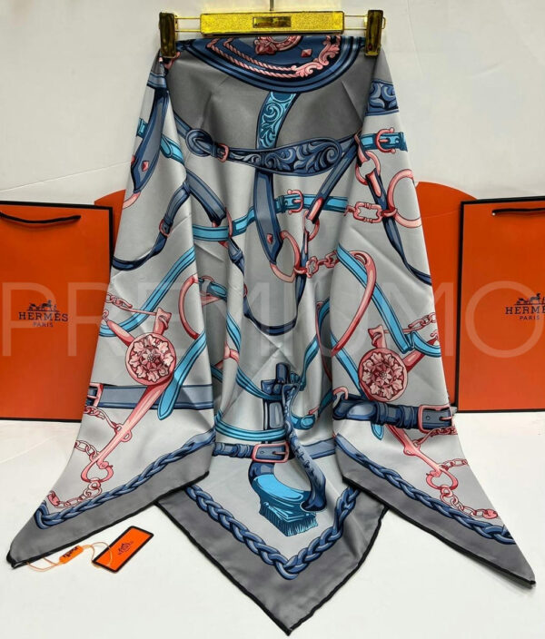 Hermes платок PR695960