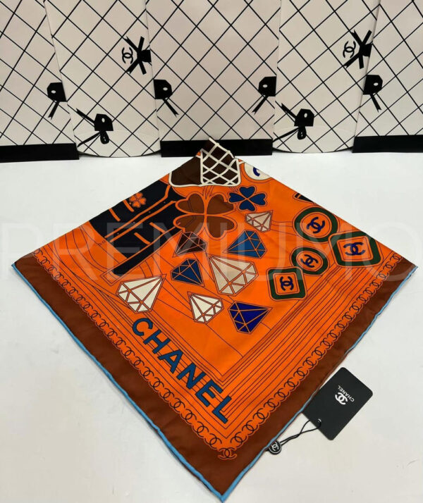 Chanel платок PR618841 2