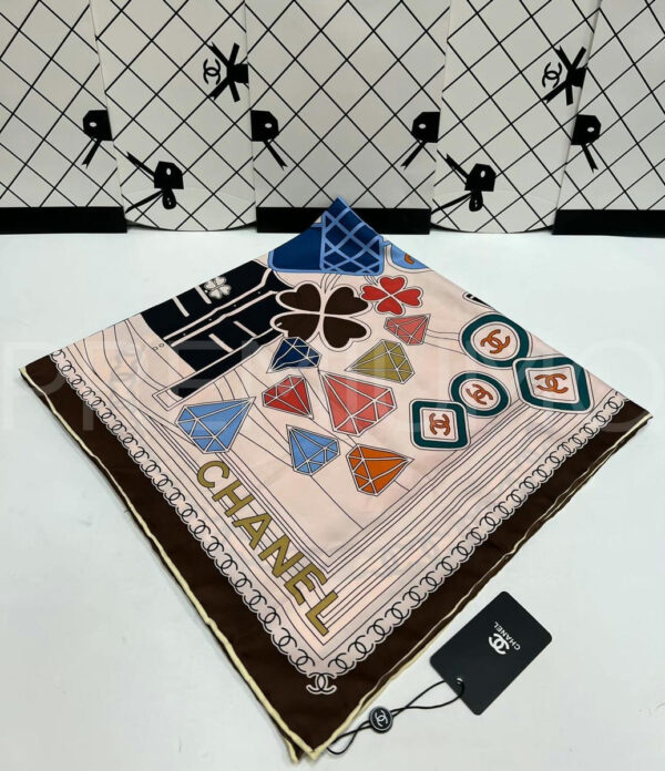 Chanel платок PR786319 2