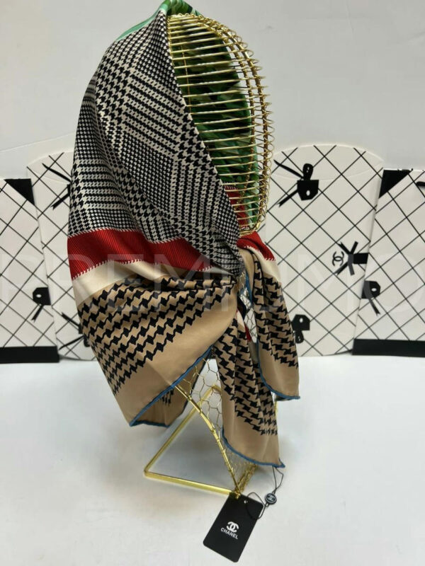 Chanel платок PR905389 2