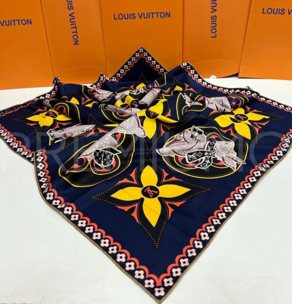 Louis Vuiiton платок PR598204