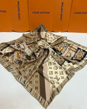 Louis Vuiiton платок PR754585