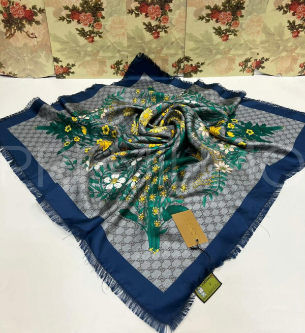 Gucci платок PR367228