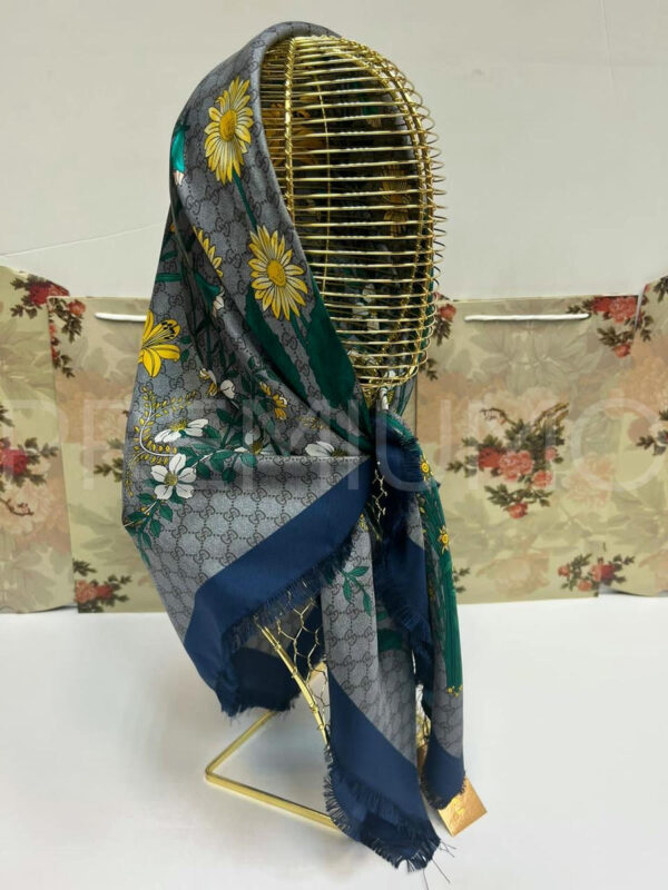 Gucci платок PR367228 4