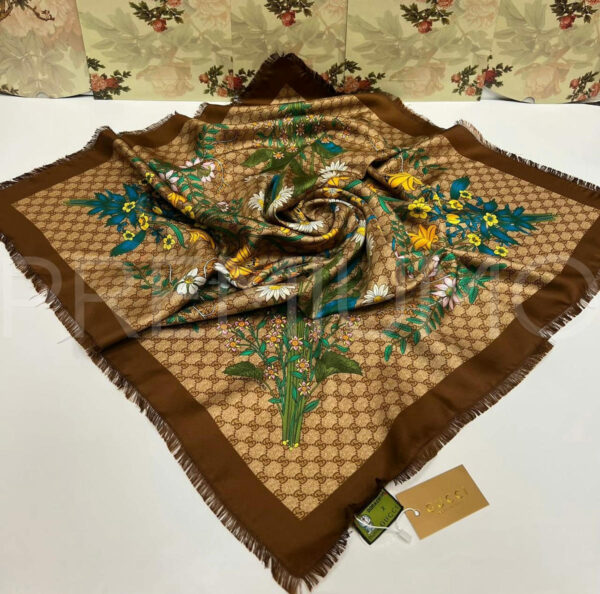 Gucci платок PR481104