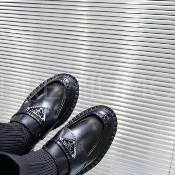 Prada лоферы PR896534 8