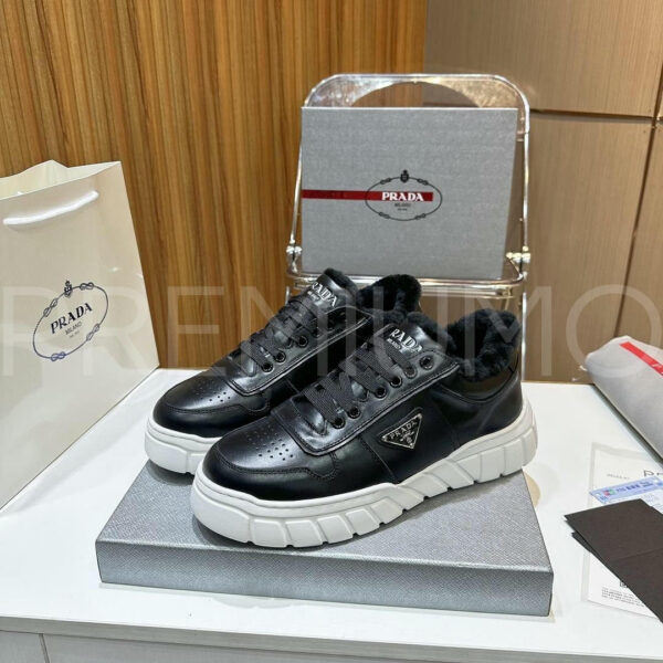 Prada кроссовки PR165235