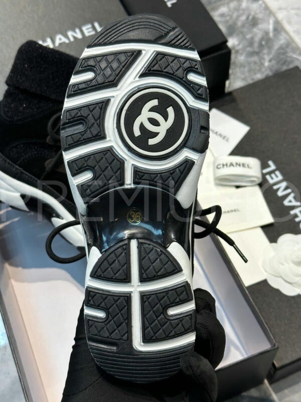 Chanel кроссовки PR369131 8