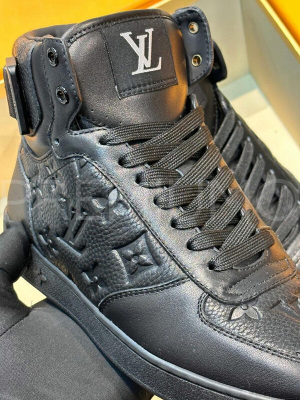 Louis Vuitton кроссовки PR464314 6
