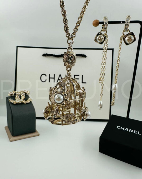 Chanel кулон PR306053