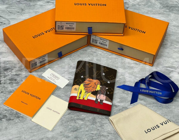 Louis Vuitton обложка на паспорт PR752924 9