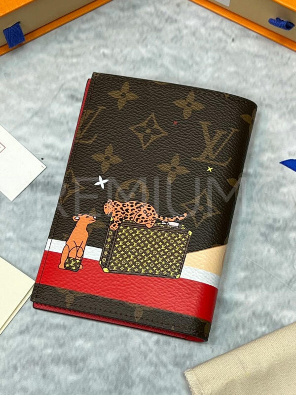 Louis Vuitton обложка на паспорт PR752924 7
