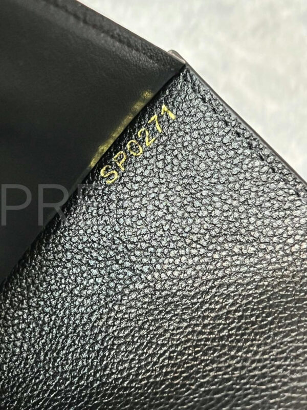 Louis Vuitton обложка на паспорт PR347822 7