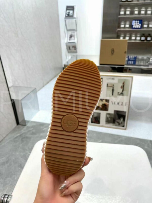 UGG сапоги PR124080 5