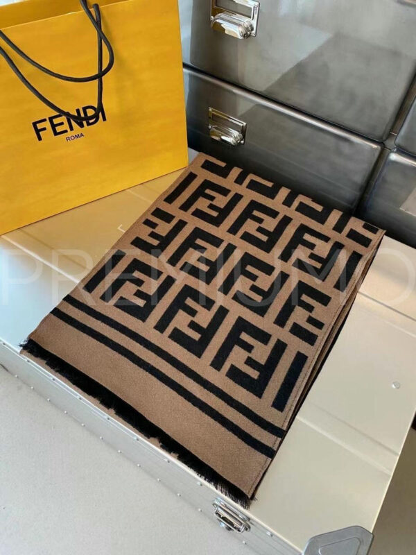 Fendi шарф PR289961 5