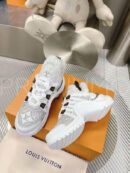 Louis Vuitton кроссовки PR153556 9