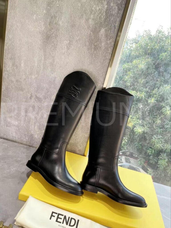 Fendi сапоги PR429851 4