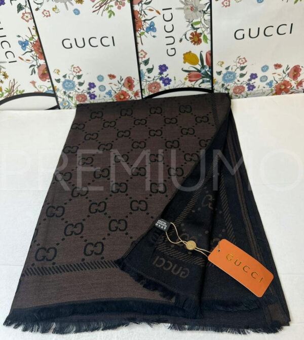 Gucci палантин PR385099 4
