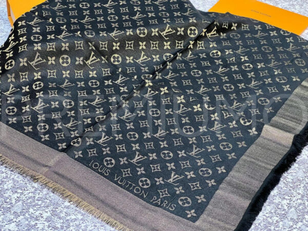 Louis Vuitton палантин PR559186 2