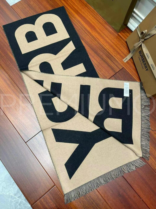 Burberry шарф PR168624 9