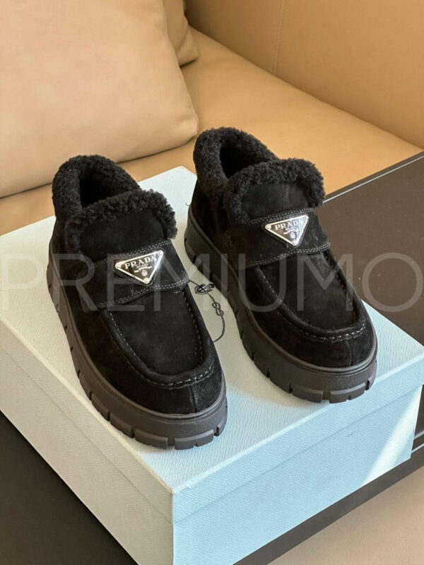 Prada лоферы PR309978 23