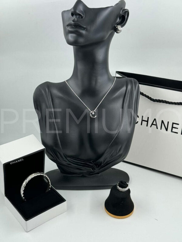Chanel кулон PR214669