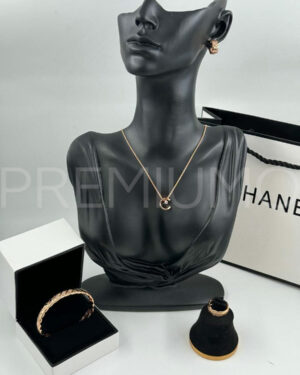 Chanel кулон PR105075
